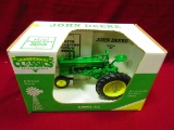 SCALE MODELS 1/16  JOHN DEERE B  TRACTOR N.I.B.