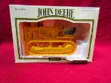 ERTL 1/16 JOHN DEERE CRAWLER #  430 N.I.B.