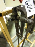 4'' POST VISE GOOD COND.