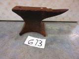 111 LB. MOUSE HOLE ANVIL FAIR COND. GOOD STARTER ANVIL