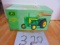 1/16 S. JOHN DEERE 620 FARM TOY SHOW EDITION N.I.B.