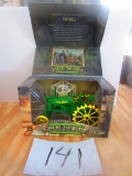 1/16 S. JOHN DEERE B W TRACTOR WITH UMBREALLA SPECIAL EDITION N.I.B.