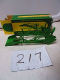 JOHN DEERE LOADER  1950S N.I.B.