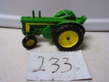 JOHN DEERE 820 TRACTOR