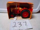 1/16 S. CASE 600 TRACTOR