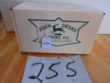 1/16 S. JOHN DEERE B W 40 TRACTOR N.I.B.