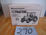 1/16 S. MASSEY FERGUSON 3070 WITH CAB N.I.B.