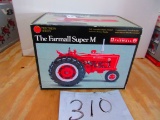 1/16 S. FARMALL SUPER M . PRECISION N.I.B.