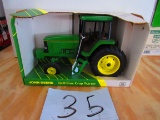 1/16 S. JOHN DEERE 7600 ROW CROP WITH CAB N.I.B.