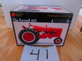 1/16 S. FARMALL 400 PRECISION SERIES N.I.B.