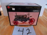 1/16 S. FARMALL PRECISION SERIES N.I.B.