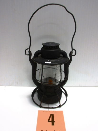 DIETZ  VESTA NEW YORK R.R. LANTERN WITH TALL CLEAR DIETZ VESTA NEW YORK GLOBE RARE