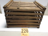 WOODEN BIRD OR SMALL ANIMAL CRATE