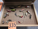 SHOWCASE LOT 19 VARIOUS EARLY LURES NICE LOT