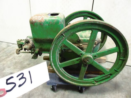 JOHN DEERE 1   1/2 H.P. MISSING MAG. OTHERWISE COMPLETE NICE ORG. ENGINE
