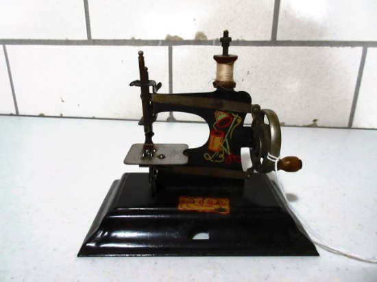 SEW -O - MATIC MINATURE SEWING MACHINE NICE PIECE