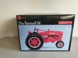 Precision series Farmall M tractor - 1/16 scale