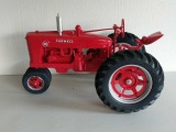 Farmall M tractor - 1/8 scale - No fenders