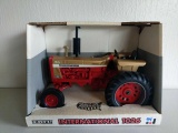 International 1096 tractor - collectors edition gold demonstrator- 1/16 scale