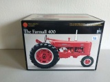 Precision series Farmall 400 tractor - 1/16 scale
