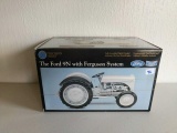 Precision series Ford 9N with Ferguson system - 1/16 scale