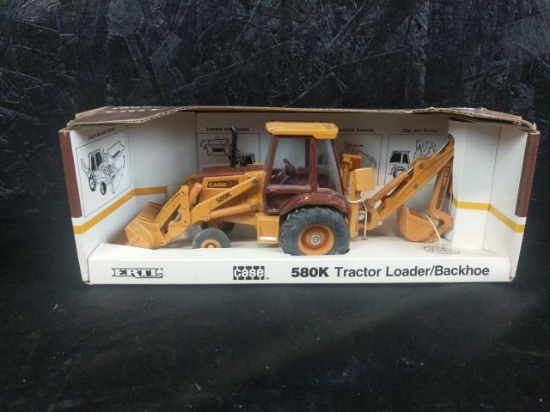 Ertl Case 580k tractor loader backhoe 1/32 scale
