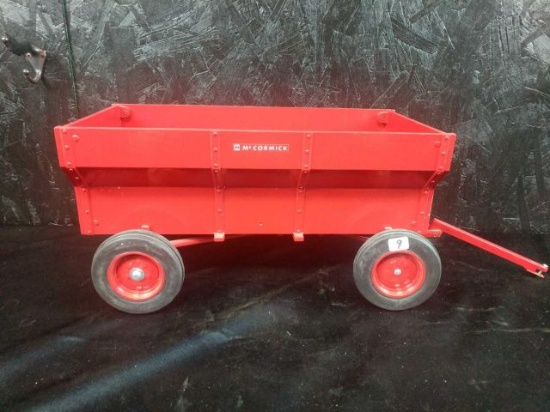 McCormick wagon 1:8 scale