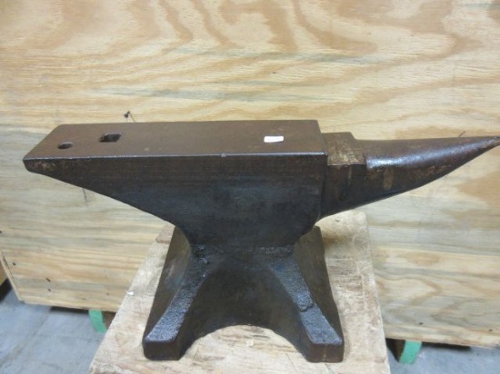 80 LB. FISHER ANVIL IN NEAR MINT COND. SHARP LOOKING PIECE