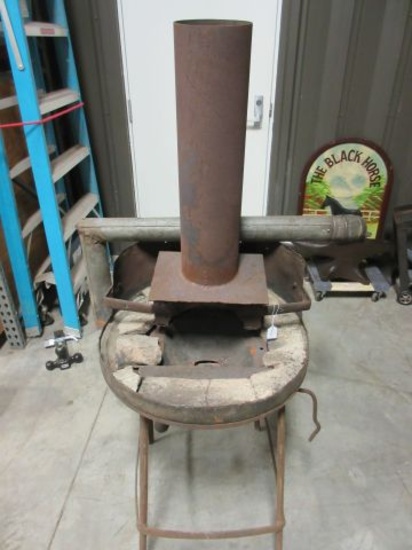 EARLY BLACKSMITH FORGE COMPLETE NO BLOWER