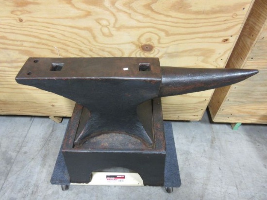 450 LB. MOUSE HOLE CUSTOM LONG BICK ANVIL ON ORG. CAST IRON STAND GOOD COND