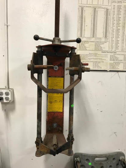 Wall Mounted Strut/ Shock Compressor