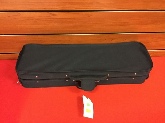Soft side 3/4 violin case with velvet inside