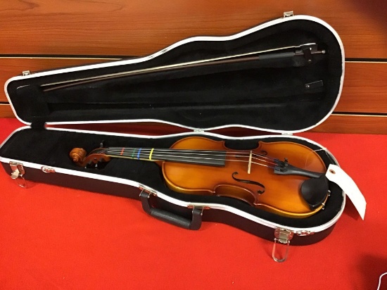 Amati 4/4 Violin with hard case and bow. Good condition
