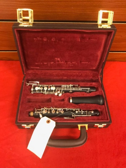 Student Olds Oboe, no 490, with case