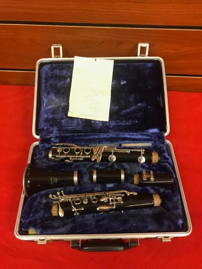 King Tempo Clarinet with case