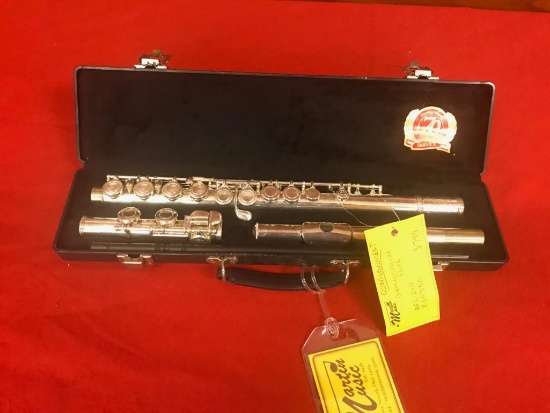Gemeinhardt Flute with case