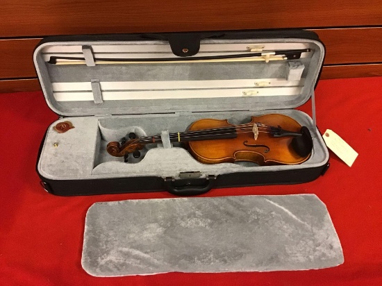 Martin Arkwood 14? Viola with soft side case. Well maintained like new