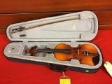 Lewis 1/2 Violin mod 126 with case and bow