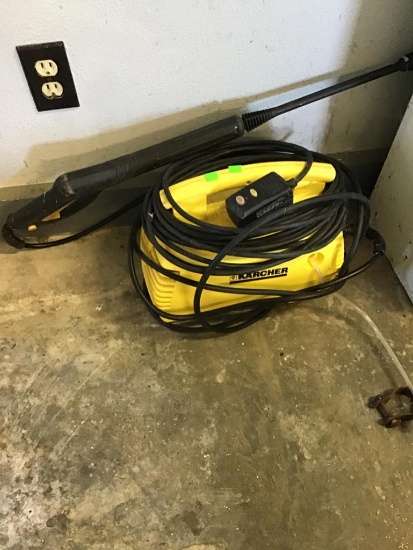 Karcher Electric Power Washer, powers on