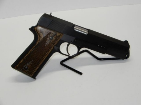 Colt 1911, 45 ACP
