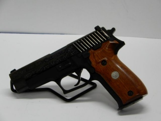 Sig P226, 9mm