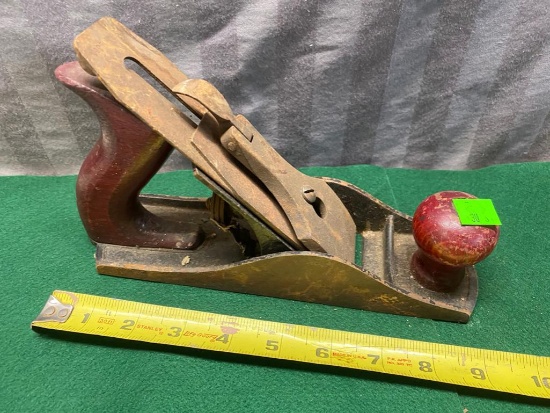 Jack Plane, plane is only marked as MADE IN USA. Approx a 3 or 4 size