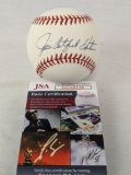 Jim Catfish Hunter signed MLB ball, JSA sweet spot