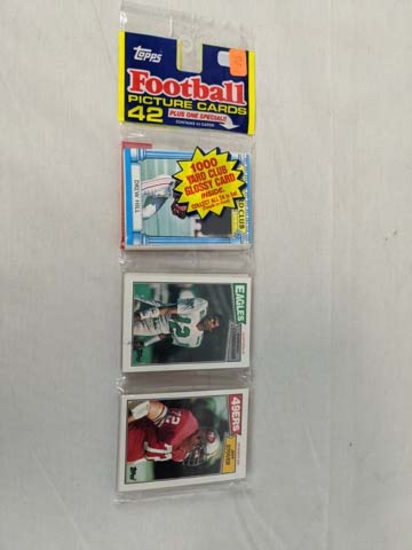 1987 Topps football Grocery Pack w/ Rookie Randal Cunningham on top