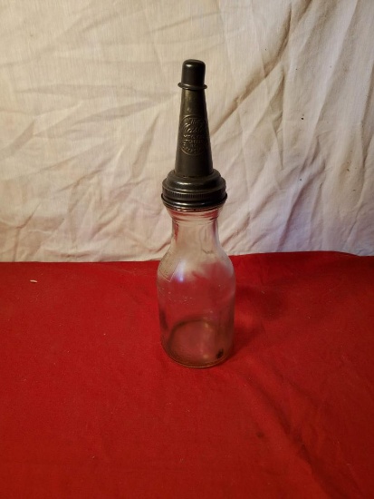 The Master MFG Co. Oil pourer spout and jar