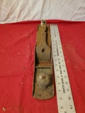 , No. 06 Corrugated bottom hand plane, Handle is chipped