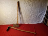 Single bit axe and scoop adze with replacement handle