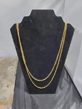 Gold Tone Necklace, Display not included