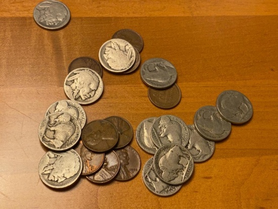 Assorted Wheat cents and NO DATE buffalo nickels