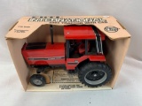 International 5088 tractor with cab  1/16 scale